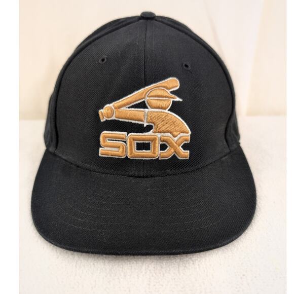 Cooperstown Collection Other - Vintage Chicago White Sox Cooperstown Collection 1983 black gold hat Size 7 3/8